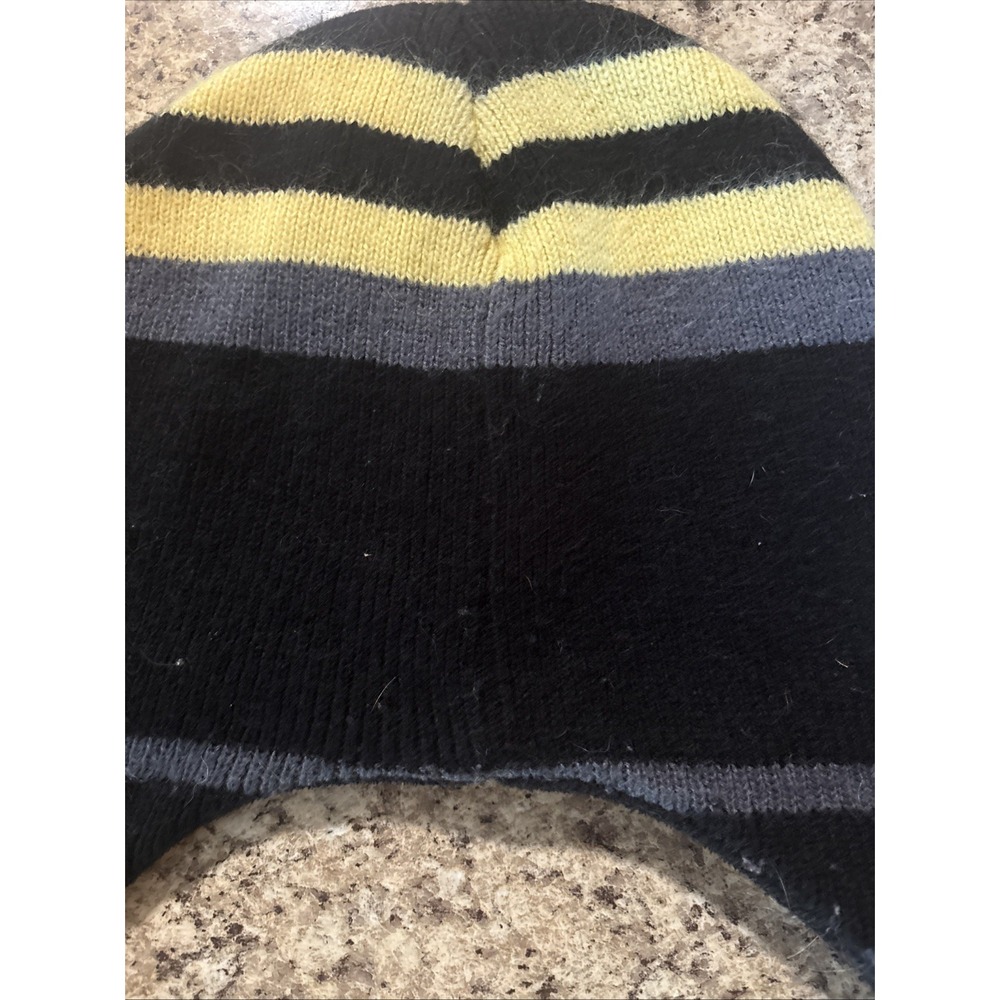 DC Comics Batman Black 3D POP Logo Hat Beanie Winter Hat-EUC - Picture 4 of 5